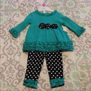Ruffle top and bottom 6-9m